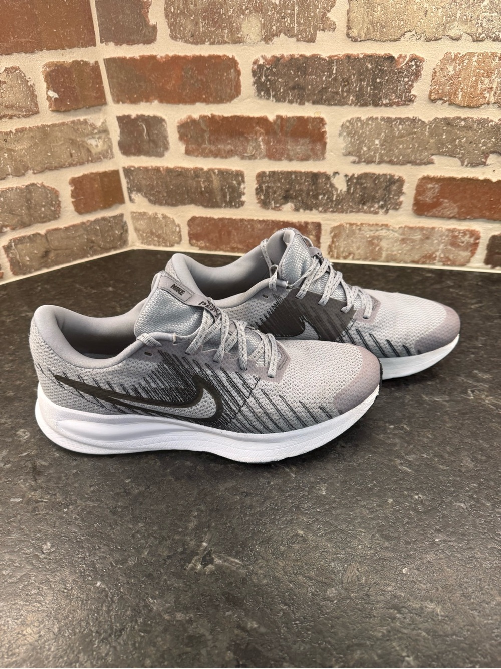 Nike Run Defy Men's Running Shoes - Wolf Grey - Size 9.5